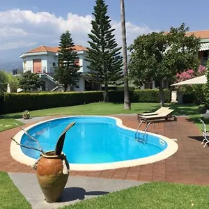 Ferienhaus Green Paradise With Etna View